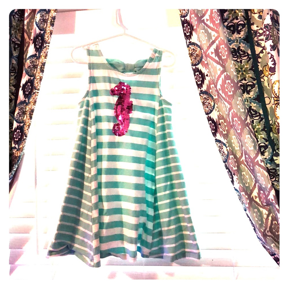 Girls dress